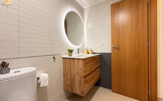 Revente - Appartement -
Torrevieja - PARQUE DE LAS NACIONES