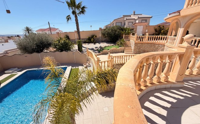 Resale - Villa -
Ciudad Quesada