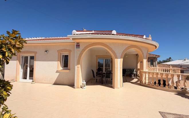 Resale - Villa -
Ciudad Quesada