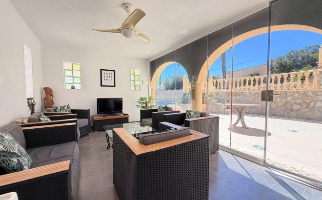 Resale - Villa -
Ciudad Quesada