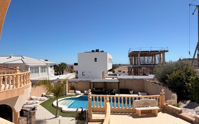 Resale - Villa -
Ciudad Quesada