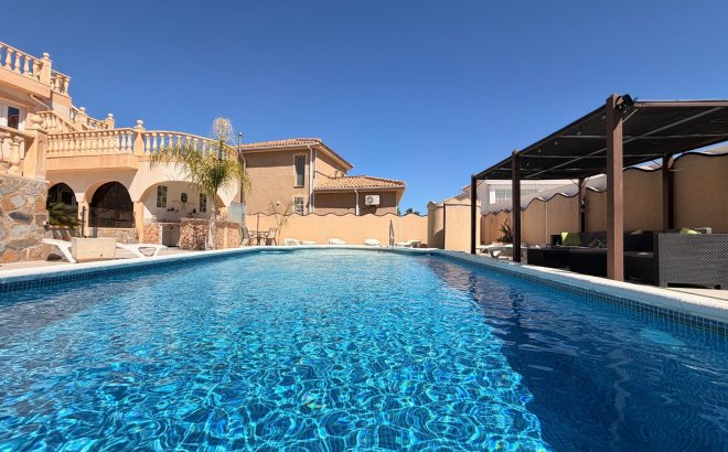 Resale - Villa -
Ciudad Quesada