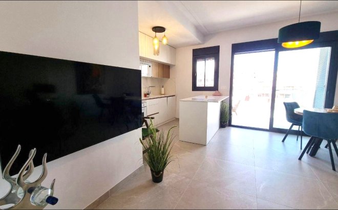 Revente - Penthouse -
Torrevieja - Playa del Cura