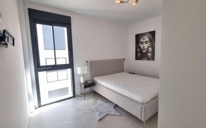 Revente - Penthouse -
Torrevieja - Playa del Cura