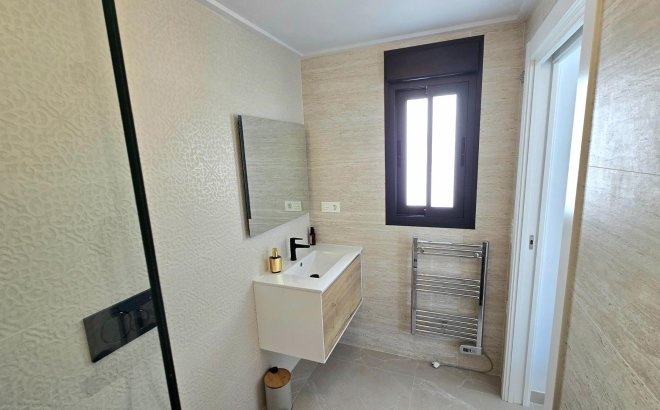Revente - Penthouse -
Torrevieja - Playa del Cura