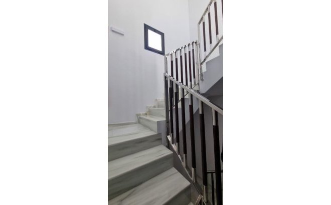Revente - Penthouse -
Torrevieja - Playa del Cura