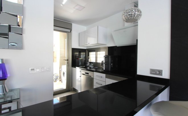 Resale - Villa -
Villamartin - El Galan