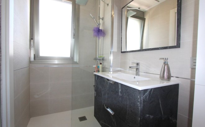 Resale - Villa -
Villamartin - El Galan
