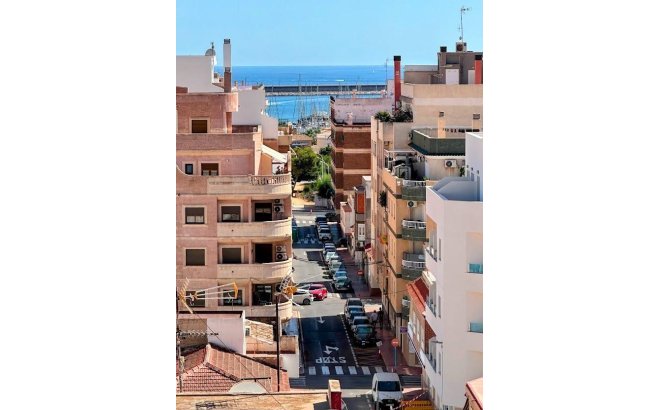 Resale - Apartment -
Torrevieja - Centro