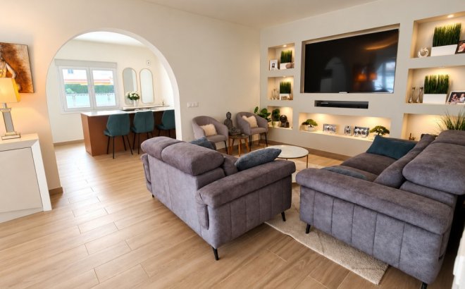 Resale - Villa -
Ciudad Quesada - Costa Blanca
