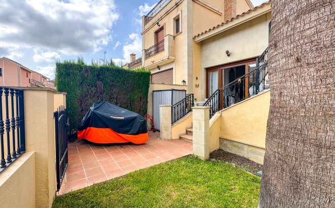 Resale - Town House -
La Finca Golf Resort - Inland