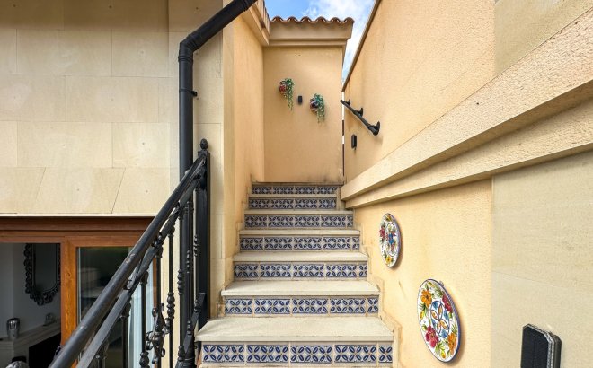Resale - Town House -
La Finca Golf Resort - Inland