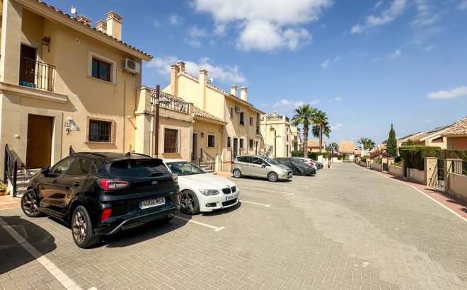 Resale - Town House -
La Finca Golf Resort - Inland