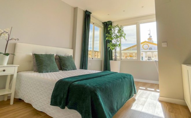 Revente - Town House -
Orihuela Costa - Costa Blanca