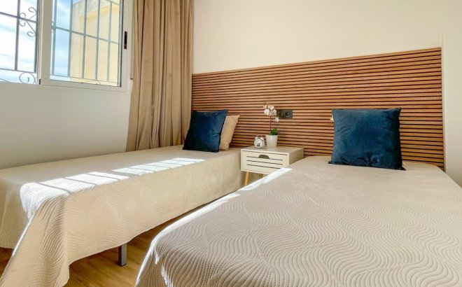 Revente - Town House -
Orihuela Costa - Costa Blanca