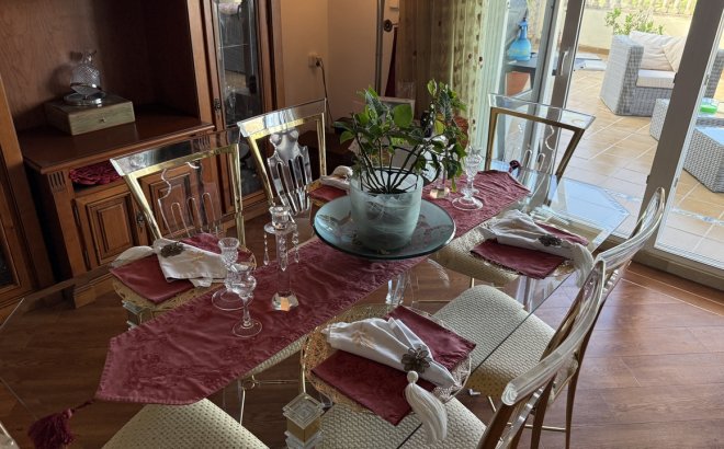 Resale - Villa -
Villamartin - Costa Blanca