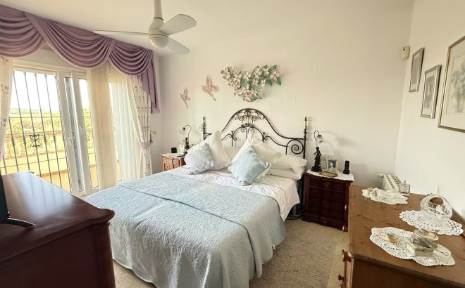 Resale - Villa -
Villamartin - Costa Blanca