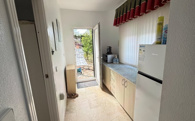 Resale - Villa -
Villamartin - Costa Blanca
