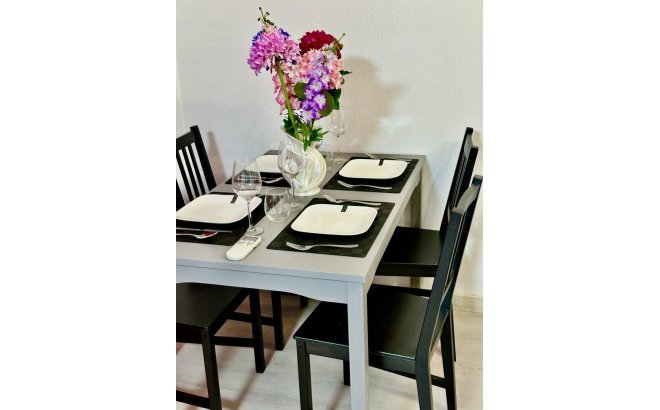 Resale - Apartment -
Torrevieja - Centro