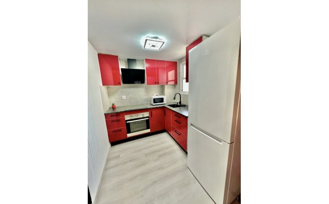 Resale - Apartment -
Torrevieja - Centro