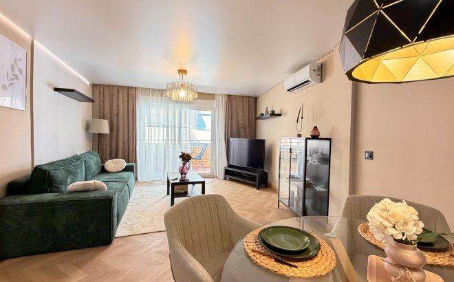 Resale - Apartment -
Torrevieja - Playa del Cura