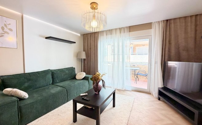 Resale - Apartment -
Torrevieja - Playa del Cura