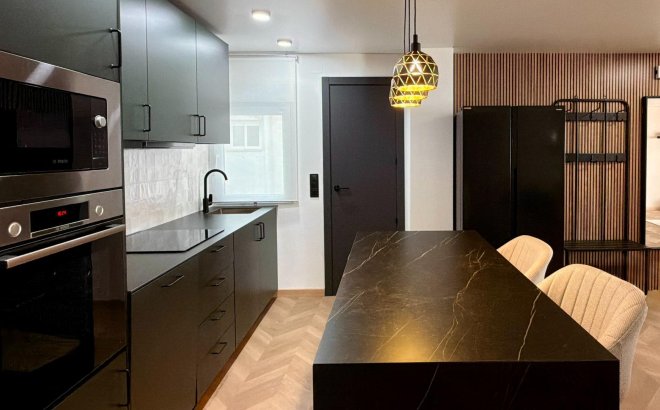 Resale - Apartment -
Torrevieja - Playa del Cura