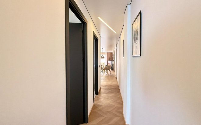 Resale - Apartment -
Torrevieja - Playa del Cura