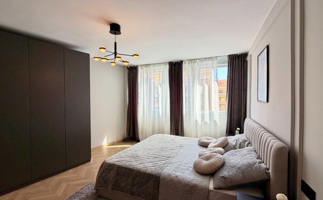 Resale - Apartment -
Torrevieja - Playa del Cura