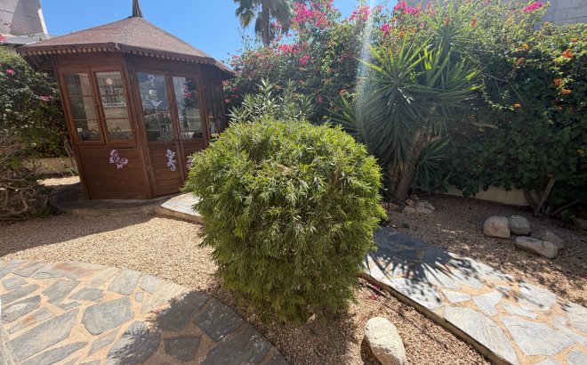 Resale - Villa -
Rojales - Inland