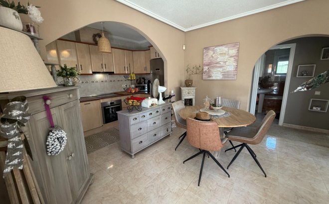 Resale - Villa -
Rojales - Inland