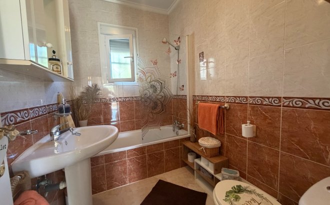 Resale - Villa -
Rojales - Inland