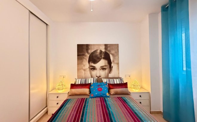 Resale - Apartment -
Torrevieja - Paseo Maritimo