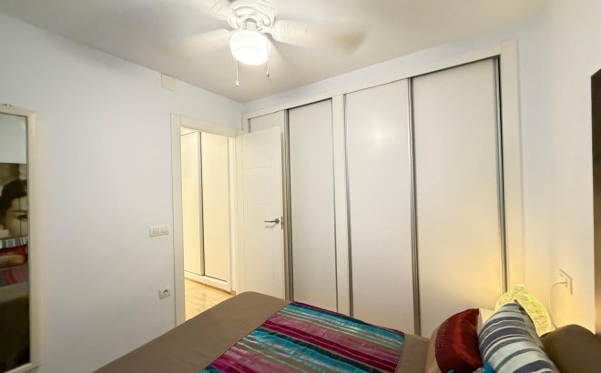 Resale - Apartment -
Torrevieja - Paseo Maritimo