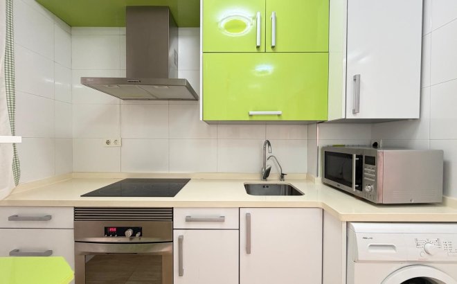 Resale - Apartment -
Torrevieja - Paseo Maritimo