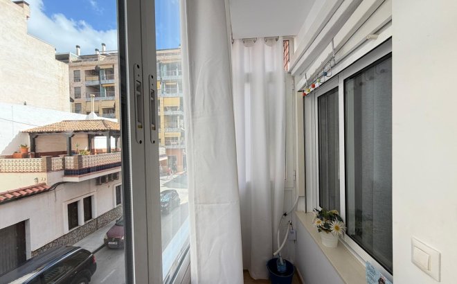 Resale - Apartment -
Torrevieja - Paseo Maritimo
