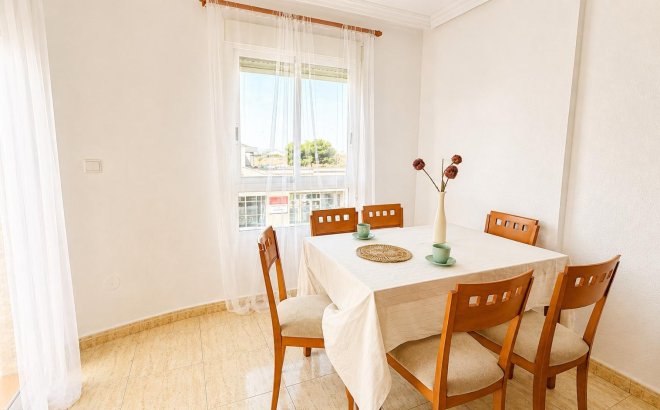 Revente - Appartement -
Torrevieja - PARQUE DE LAS NACIONES