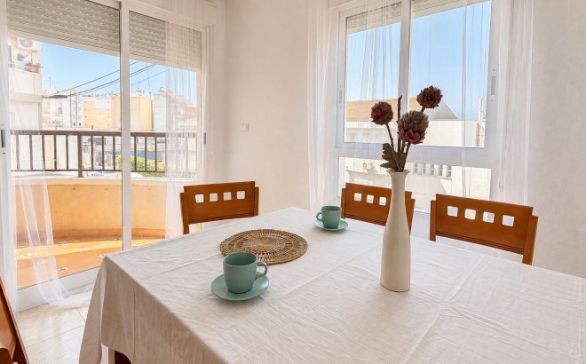 Revente - Appartement -
Torrevieja - PARQUE DE LAS NACIONES