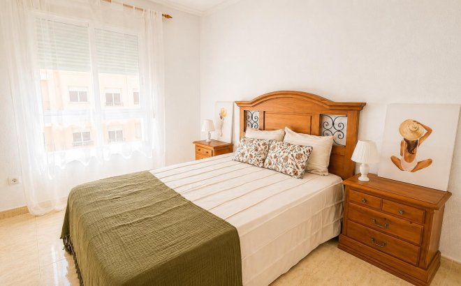 Revente - Appartement -
Torrevieja - PARQUE DE LAS NACIONES