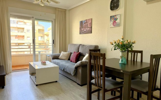 Resale - Apartment -
Torrevieja - El Molino