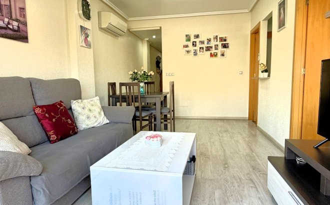 Resale - Apartment -
Torrevieja - El Molino