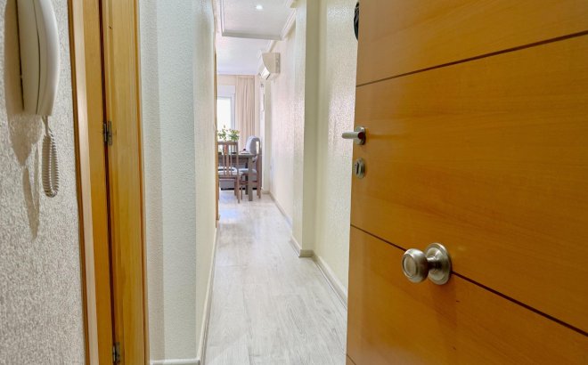 Resale - Apartment -
Torrevieja - El Molino