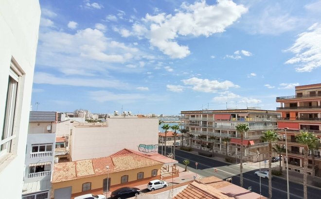 Resale - Penthouse -
Torrevieja - Playa De Los Naufragos