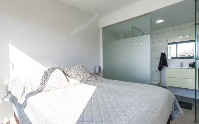 Resale - Apartment -
Orihuela Costa - Costa Blanca