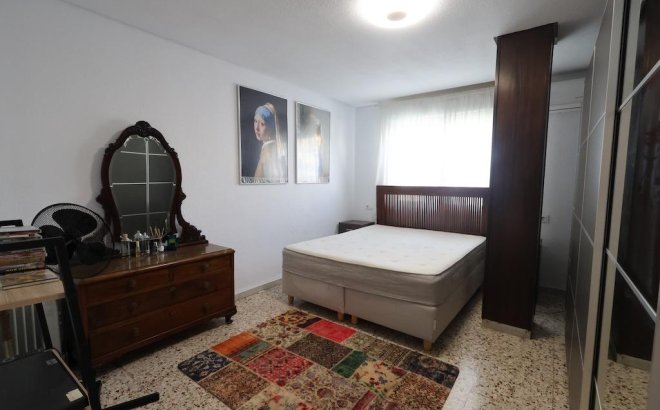 Resale - Apartment -
Torrevieja - Costa Blanca