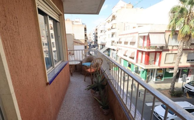 Resale - Apartment -
Torrevieja - Costa Blanca