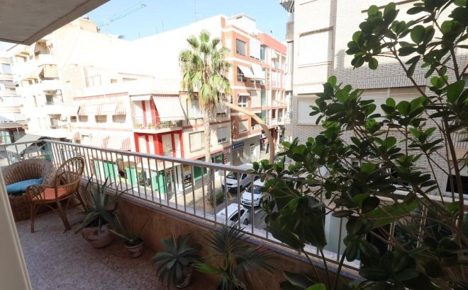 Resale - Apartment -
Torrevieja - Costa Blanca