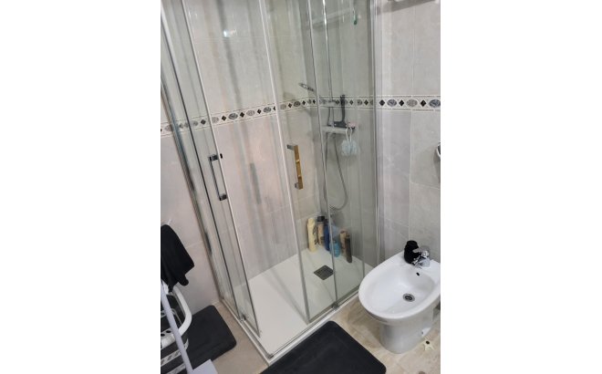 Revente - Appartement -
Torrevieja - Estacion De Autobuses