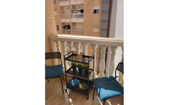 Revente - Appartement -
Torrevieja - Estacion De Autobuses