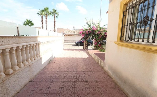 Resale - Town House -
Orihuela Costa - Costa Blanca